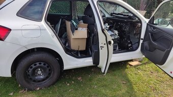 Dojezdové kolo rezerva Kamiq Scala Fabia + sada nářadí - 4