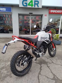 Ducati DesertX RALLY, POUZE 19 KM , ODPOČET, VÝBAVA - 4