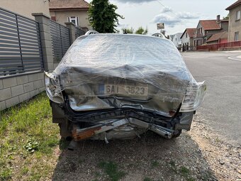 Škoda Superb 2 bourané - 4