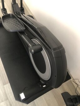 Eliptický trenažér HouseFit Motio 80 iTrain - 4