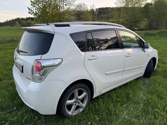 Toyota Verso 2,2 D-CAT 110 KW r.v.2011. - 4
