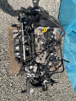 Motor + převodovka 1.0 MPI CNG 50kw CPGA / Škoda Citigo - 4