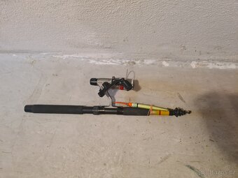 Ruzné pruty od 50g-180g + Navijáky Zebco , Mikado , Shimano - 4