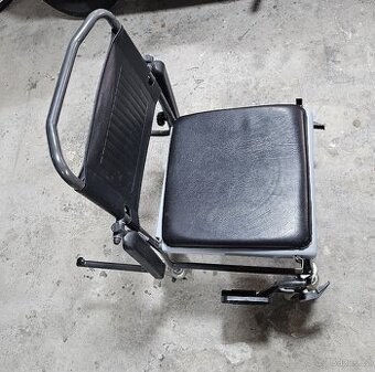 Toaletní židle - křeslo s kolečky - 4