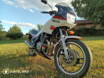 Yamaha XJ 900F 58L - 4