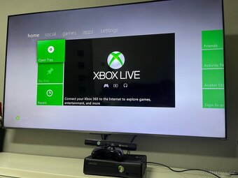 Xbox 360 slim + Kinect + hry - 4