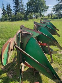 Čtyřradličný pluh obracák - 4