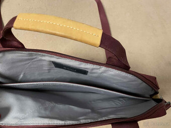 Značková taška přes rameno na notebook - nová - 4