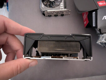 Sapphire NITRO+ Radeon RX 6600 XT 8GB - 4