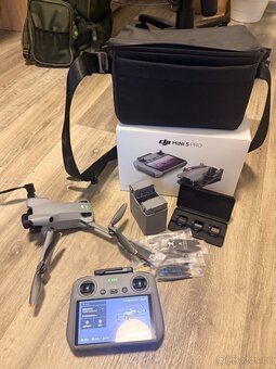 DJI Mini 5 Pro Fly More Combo (DJI RC2) - 4