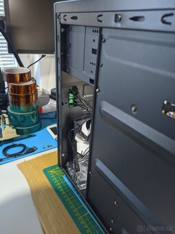 Počítačová skříň Fractal Design CORE 1100 - 4