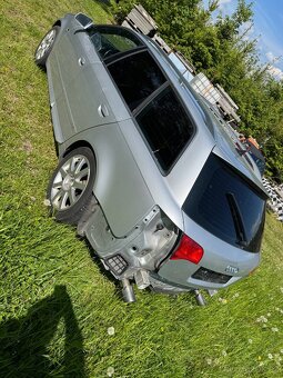 Audi a4 b7 3.2 v6 188kw s-line automat. Veskere dily z vozu - 4