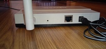 Router TP-Link - 4