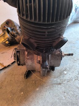 Motor Jawa 250/353 - 4