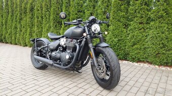 Triumph Bonneville Bobber Black 1200 - 4