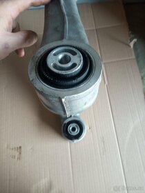 Zadní rameno BMW F01 - 4