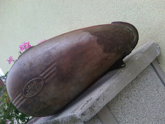 Jawa 250 Pérák František Janeček - ND:nádrž,kryty motoru.... - 4