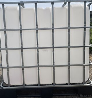 Prodám IBC kontejnery, čisté z potravinářství 1 000l - 4