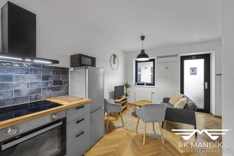 Prodej byty 2+kk, 42 m² - Praha - Karlín, ev.č. 717 - 4