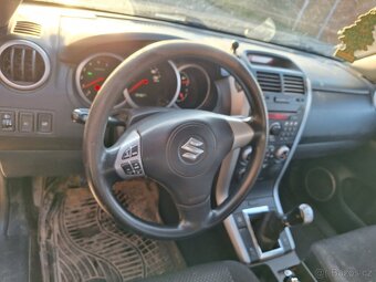 Suzuki Grand vitara 1.9 Diesel 4x4 - 4
