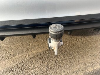 prodám mercedes benz C300E AMG - 4