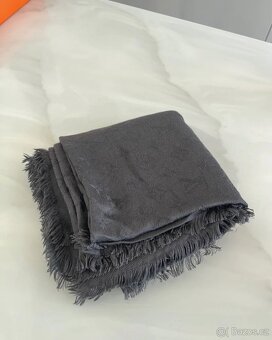 Louis Vuitton šátek - 4