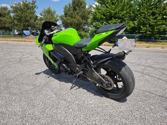 Kawasaki Ninja ZX-10R - 4