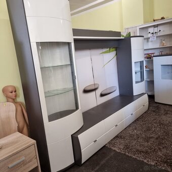 Kvalitní značková obývací stěna s komodou rozměry viz foto - 4