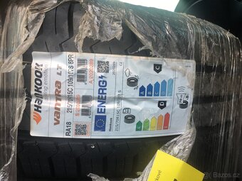 Hankook vantra LZ 215/70 R15C 109/107S - 4