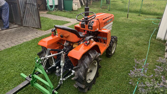 KUBOTA B1200 - 4