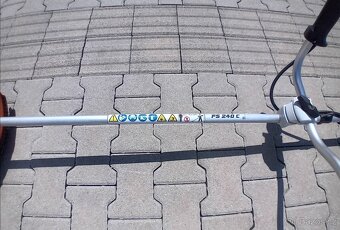Prodám profesionální křovinořez Stihl fs240 - 4