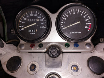 Suzuki GS 500 E - 4