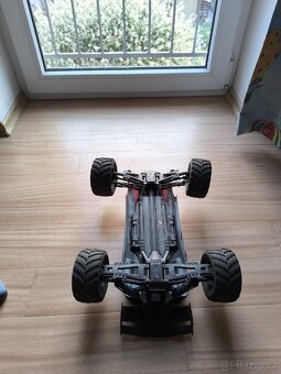 RC TRUGGY- auto na dálkové ovládání - 4