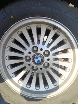 BMW E39 -  orig.kola hezké s pneu celoroční M+S 6,5mm - 4