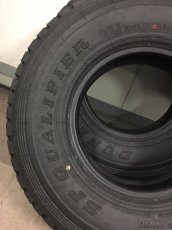 Pneu Toyota LC76 225/95/16C Dunlop - 4