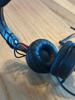 Sluchátka Sennheiser HD25-1-II pro monitoring - 4