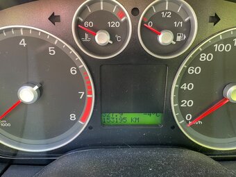 Ford focus 1.8i - 4