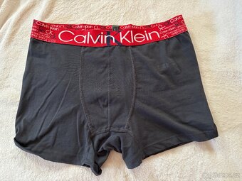 Calvin Klein boxerky velikost M pack po 4ks - 4