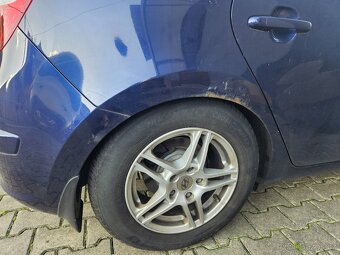 Hyundai i30 1.4  80 kW r.v. 2010 - 4