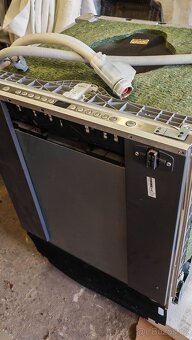 Vestavná myčka Bosch - 4