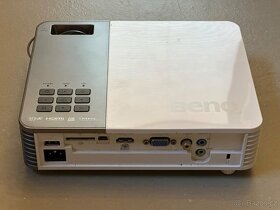 BenQ GP20 - Miniaturní a snadno přenosný LED projektor - 4