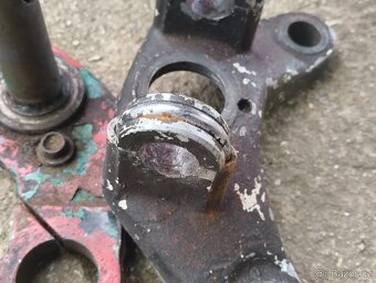 Brýle svorník tlumiče ČZ 125 175 250 350 477 476 471 481 482 - 4