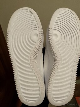 Dámské boty NIKE Sneakersy CourtVision - 4