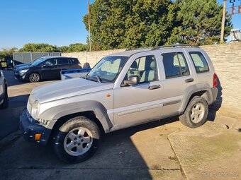 Jeep Cherokee KJ 2.8crdi 120 kw - 4