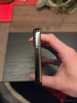 Samsung Galaxy S22 5G 256GB - 4