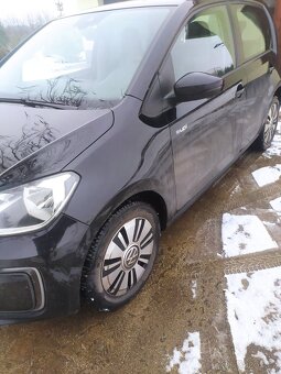 Volkswagen e-UP - 4