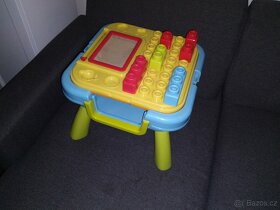 Interaktivní edukační oboustranný dětský stolek - 4