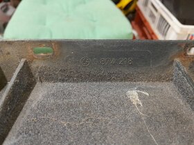 BMW E28 - kastlík spolujezdce a kryty a-sloupků - 4