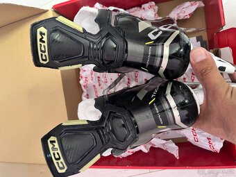 CCM TACKS AS-580 VEĽKOSŤ 38 - 4