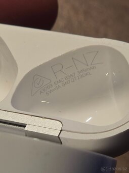 Apple AirPods 4 ANC - náhradní nabíjecí pouzdro/krabička - 4